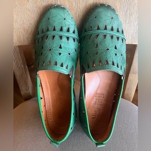 Spring Step Fusaro Women’s Leather Shoes Slip On Green. Size 9.5-10 (41) NEW!